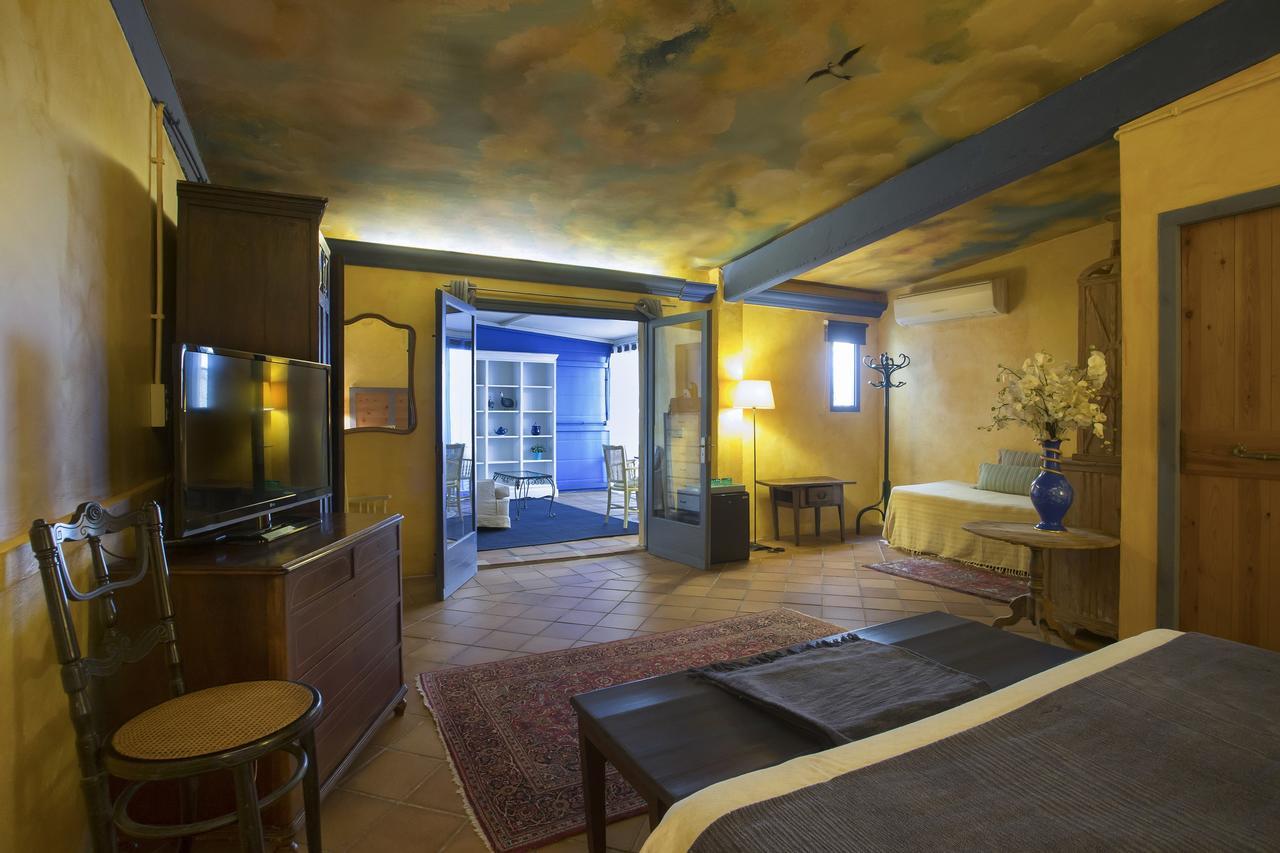 Hostal Blau Peratallada Exterior photo