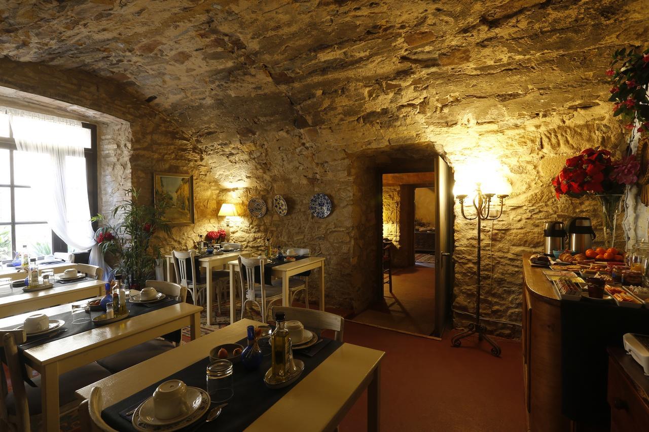 Hostal Blau Peratallada Exterior photo